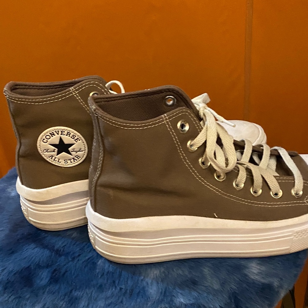 Converse Brown High-Tops with White Soles - Picture 3 of 5